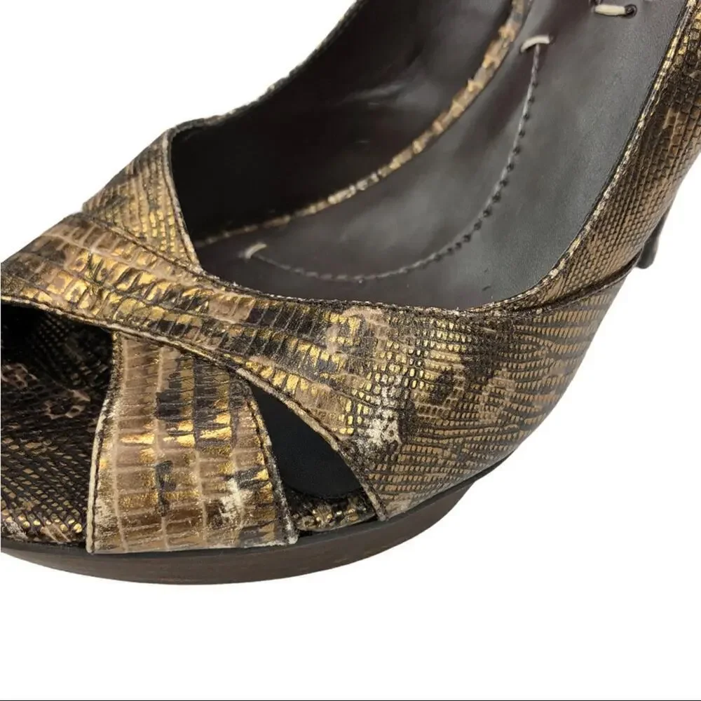 BCBGMaxAzria Stilleto Snake Print Leather Shoes 9